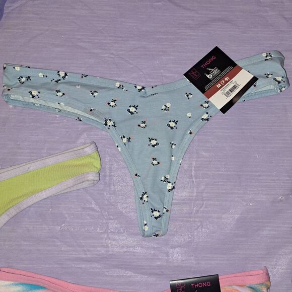 3 Pair of Ladies Cotton Thongs Size Medium 7/9 - Picture 7 of 11